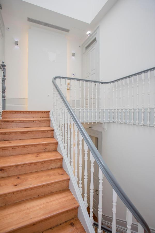 Appartamento Liiiving - Downtown & Riverside Balcony OOporto Esterno foto